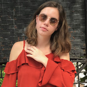 Meet your Posher, Corinne